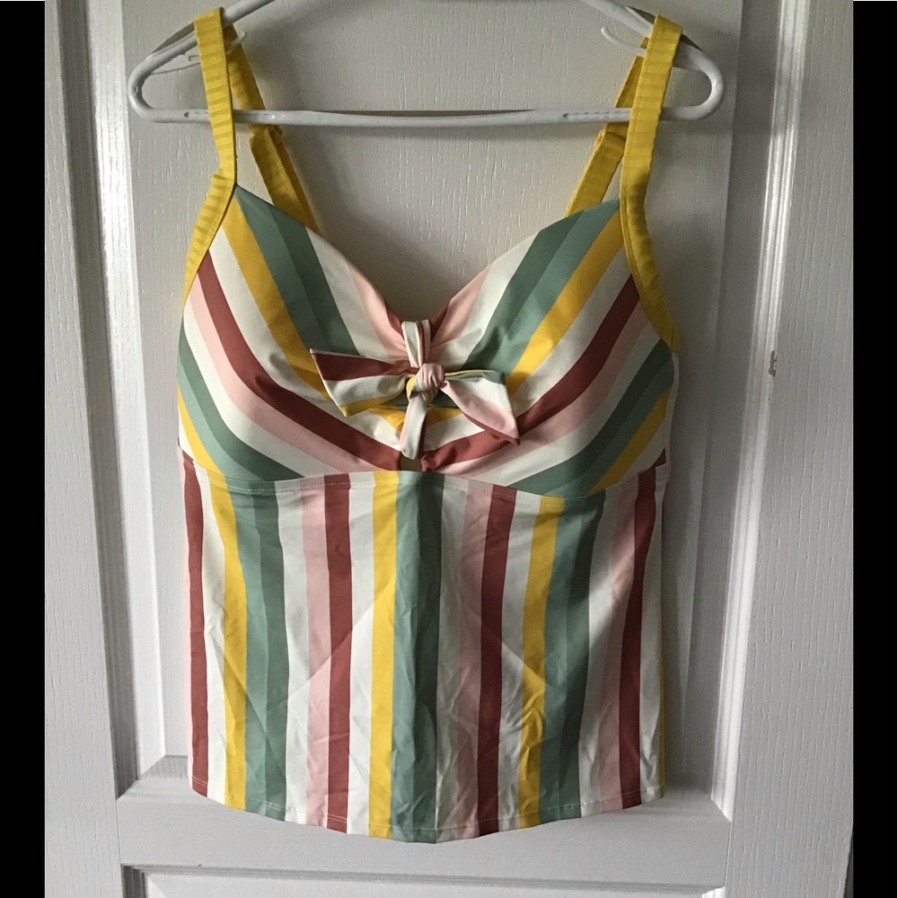 Plus Size Additionelle Tankini Top NWT